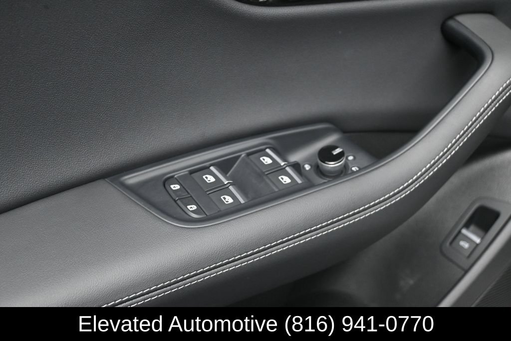 Used 2025 Audi Q8 Premium Plus AWD/4WD image 18
