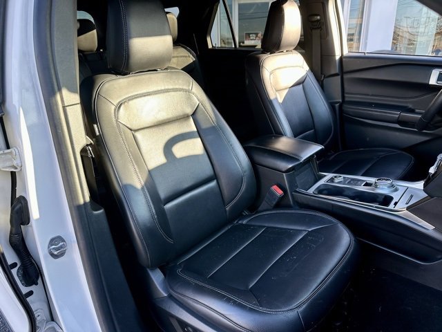 Used 2020 Ford Explorer XLT w/ Equipment Group 202A image 24