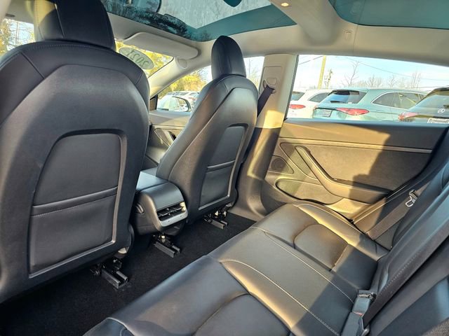 Used 2021 Tesla Model 3 Standard Range Plus image 23
