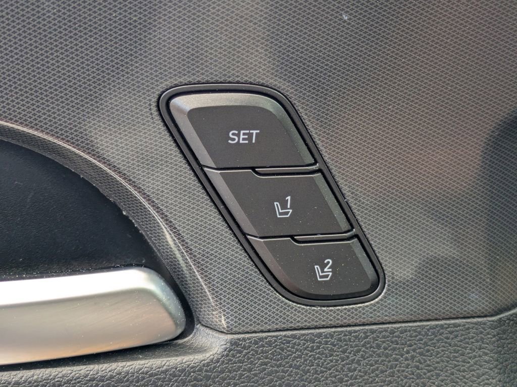 Used 2023 Hyundai Santa Fe Calligraphy w/ Cargo Package image 24