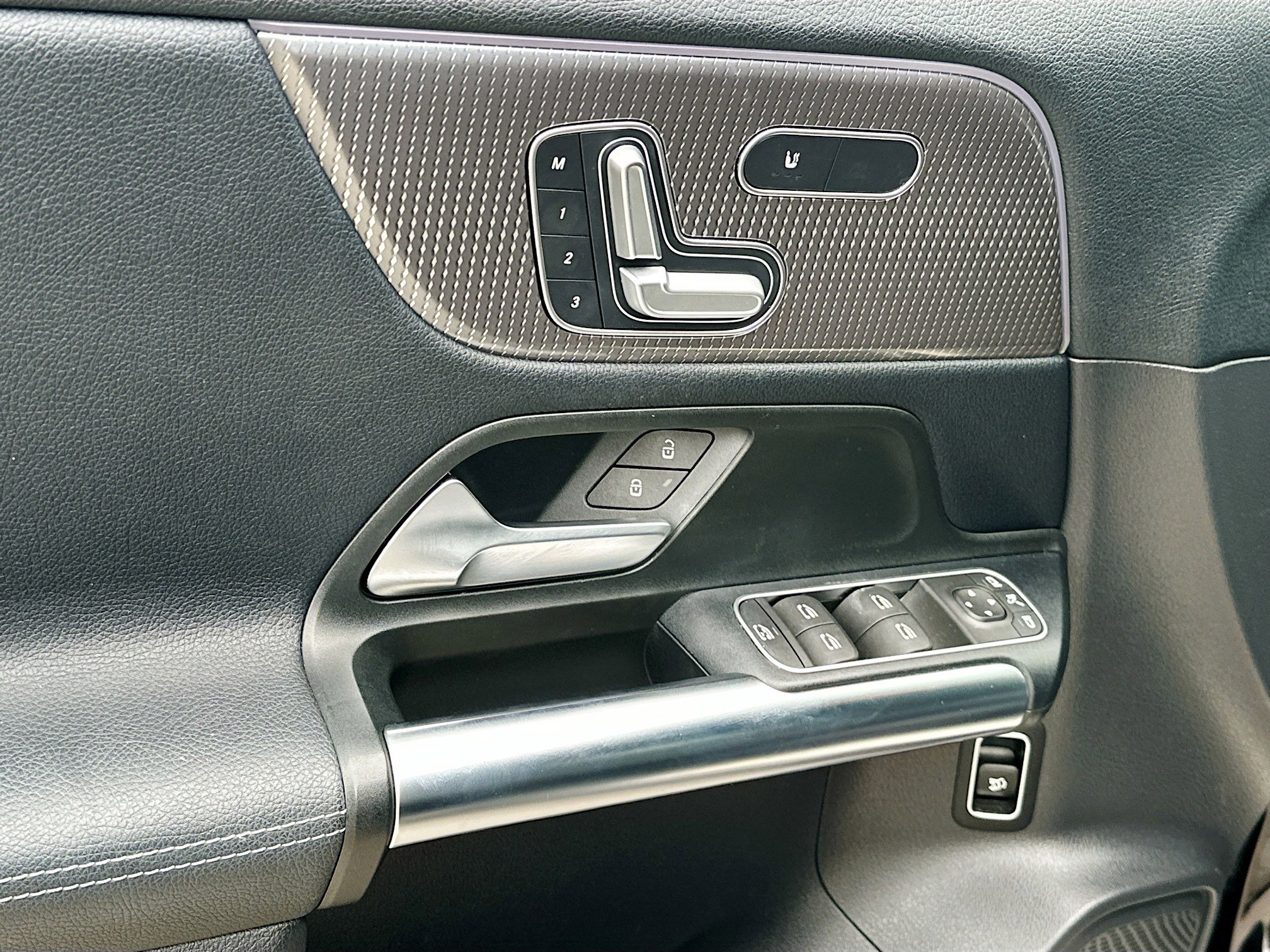 Used 2021 Mercedes-Benz GLA 250 GLA 250 image 17