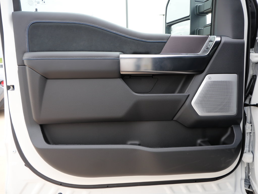 New 2026 Ford F250 Platinum AWD/4WD image 17