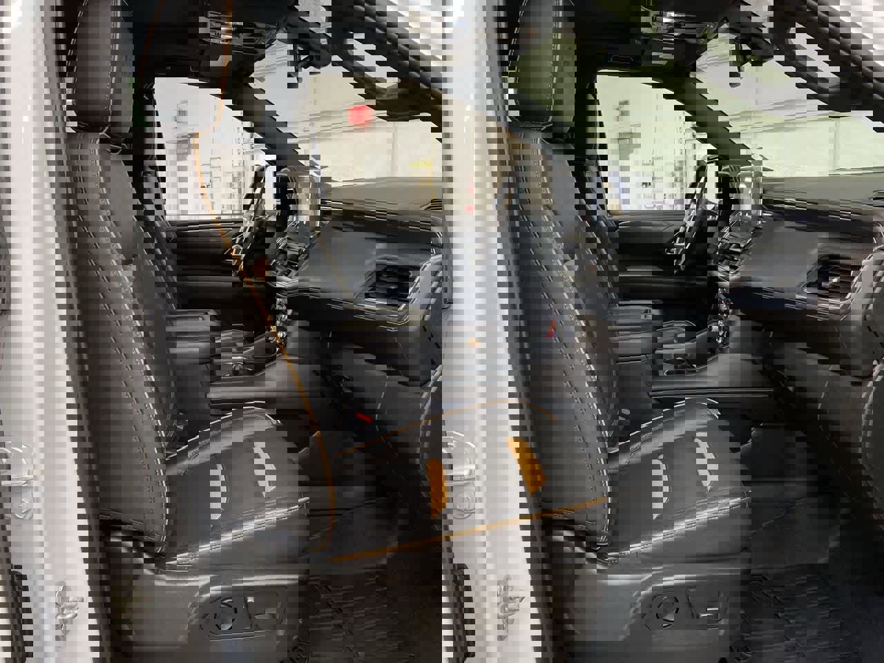 Used 2022 GMC Yukon AT4 image 18