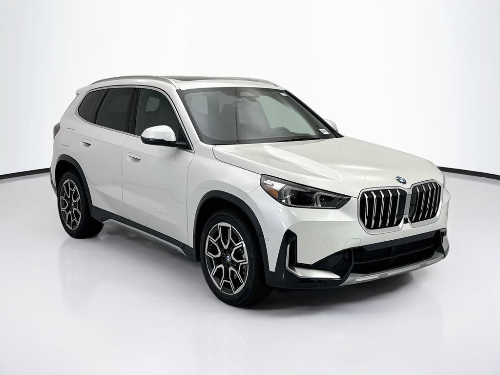 New 2026 BMW X1 xDrive28i w/ Technology Package AWD/4WD image 3