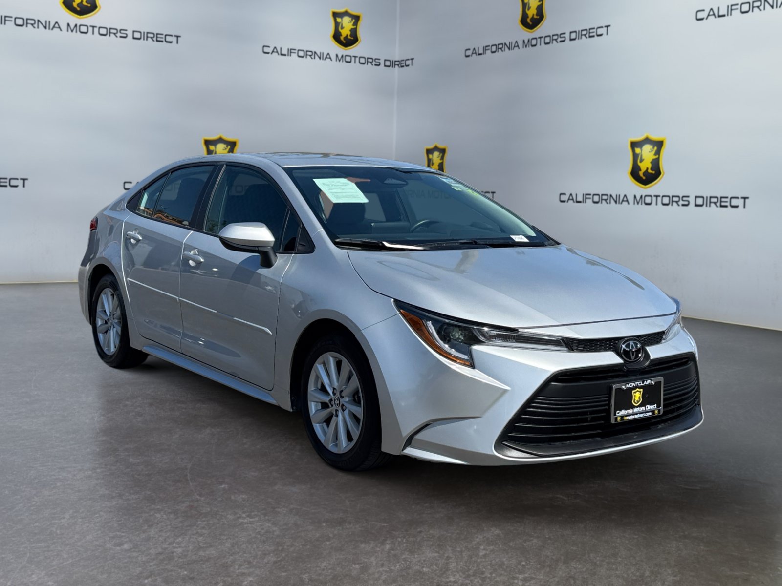 Used 2025 Toyota Corolla LE w/ LE Premium Package FWD image 7