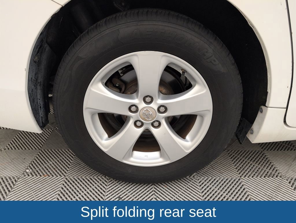 Used 2013 Toyota Sienna LE image 19