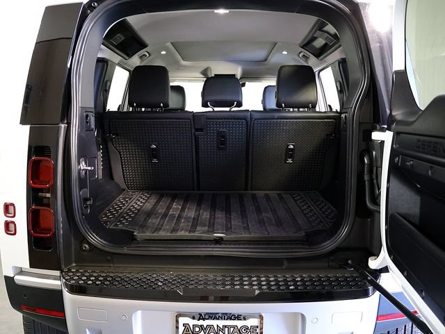 Used 2024 Land Rover Defender 110 S AWD/4WD image 28