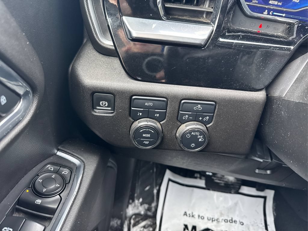 Used 2024 Chevrolet Silverado 1500 LT AWD/4WD image 15