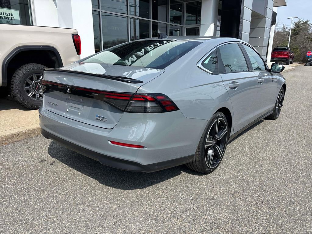 Used 2023 Honda Accord Sport image 4