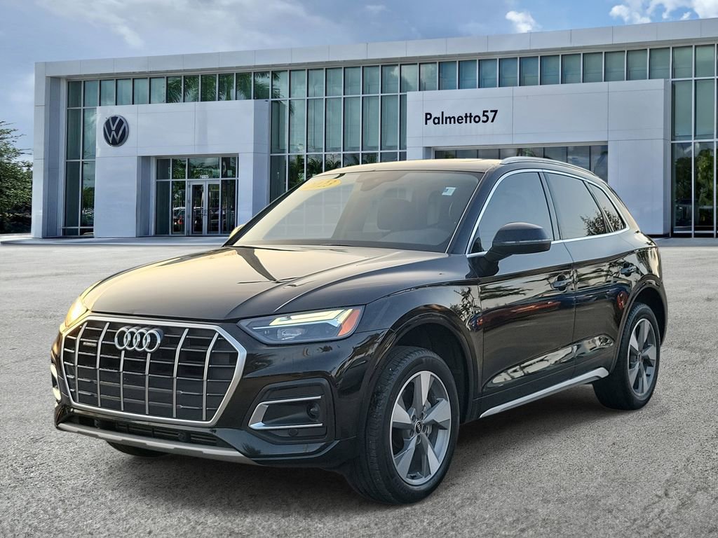 Used 2023 Audi Q5 2.0T Premium w/ Convenience Package image 3