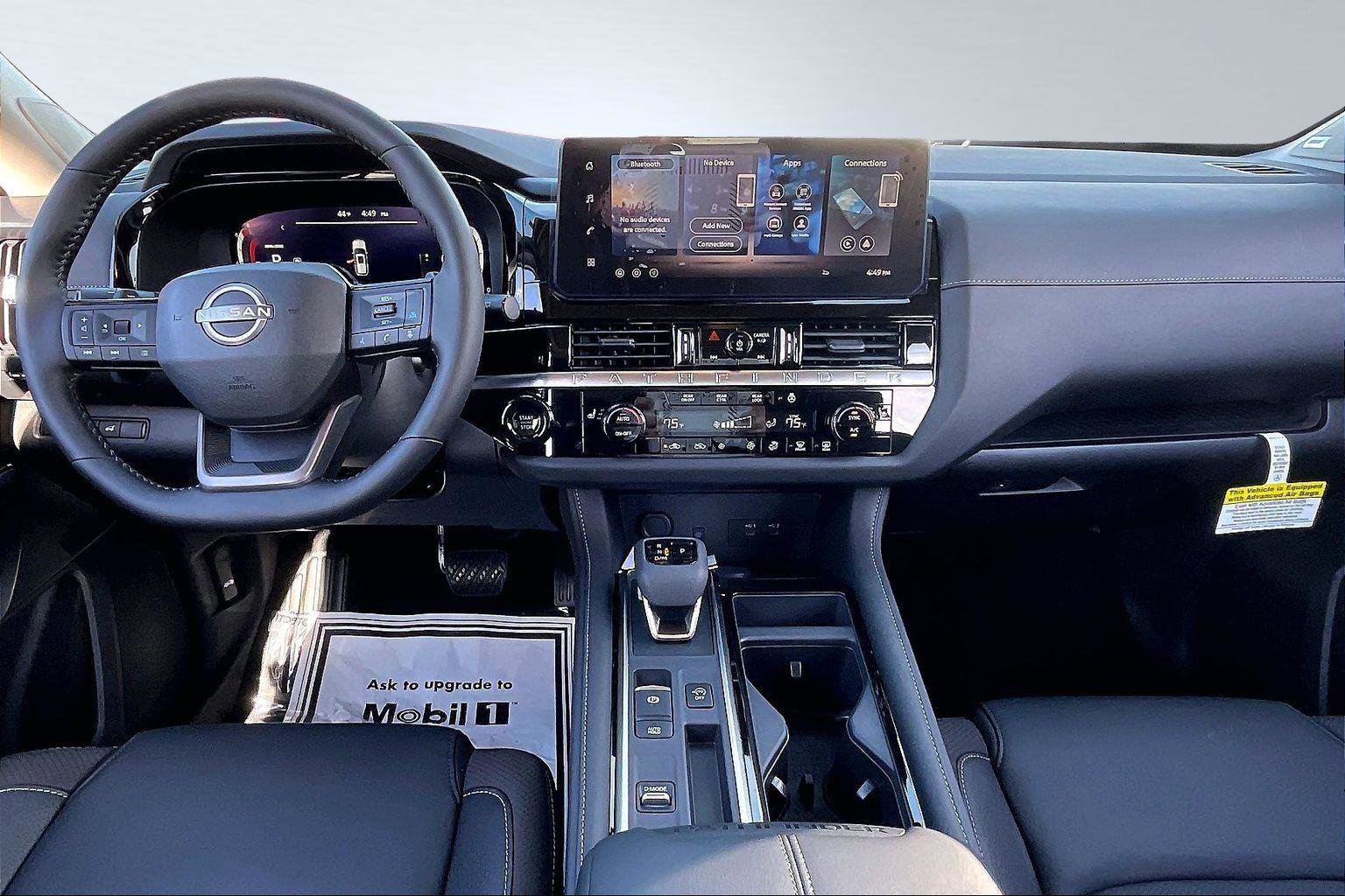 New 2026 Nissan Pathfinder SL image 6