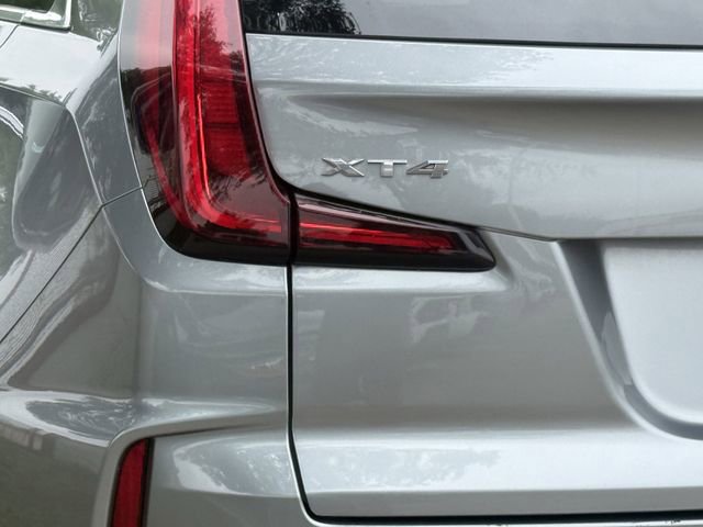 Used 2024 Cadillac XT4 Premium Luxury FWD image 6