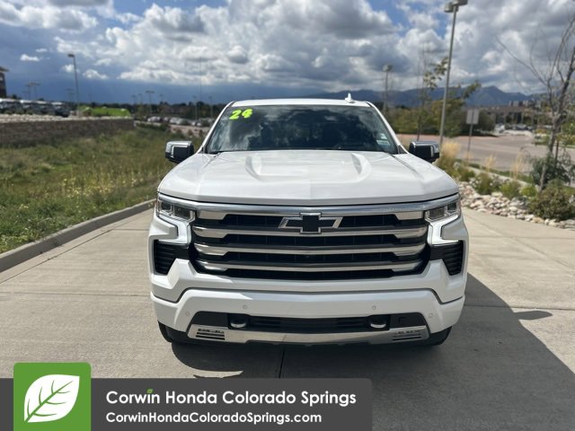 Used 2024 Chevrolet Silverado 1500 High Country w/ Technology Package image 2