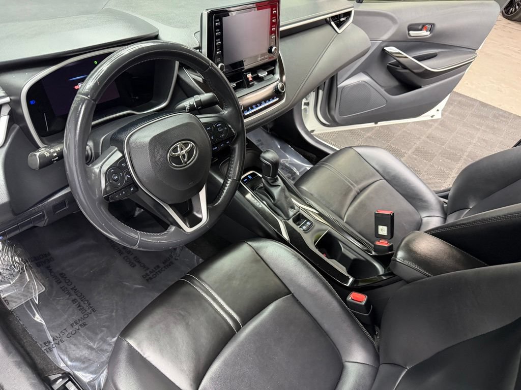 Used 2020 Toyota Corolla XLE w/ Carpet Mat Package (TMS) FWD image 31