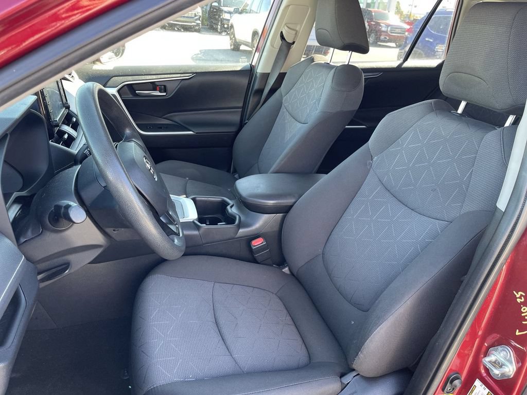 Used 2022 Toyota RAV4 XLE w/ Convenience Package AWD/4WD image 11