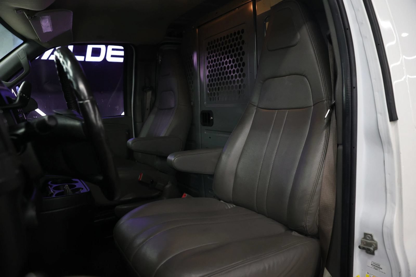 Used 2020 Chevrolet Express 2500 w/ Communications Package RWD image 12