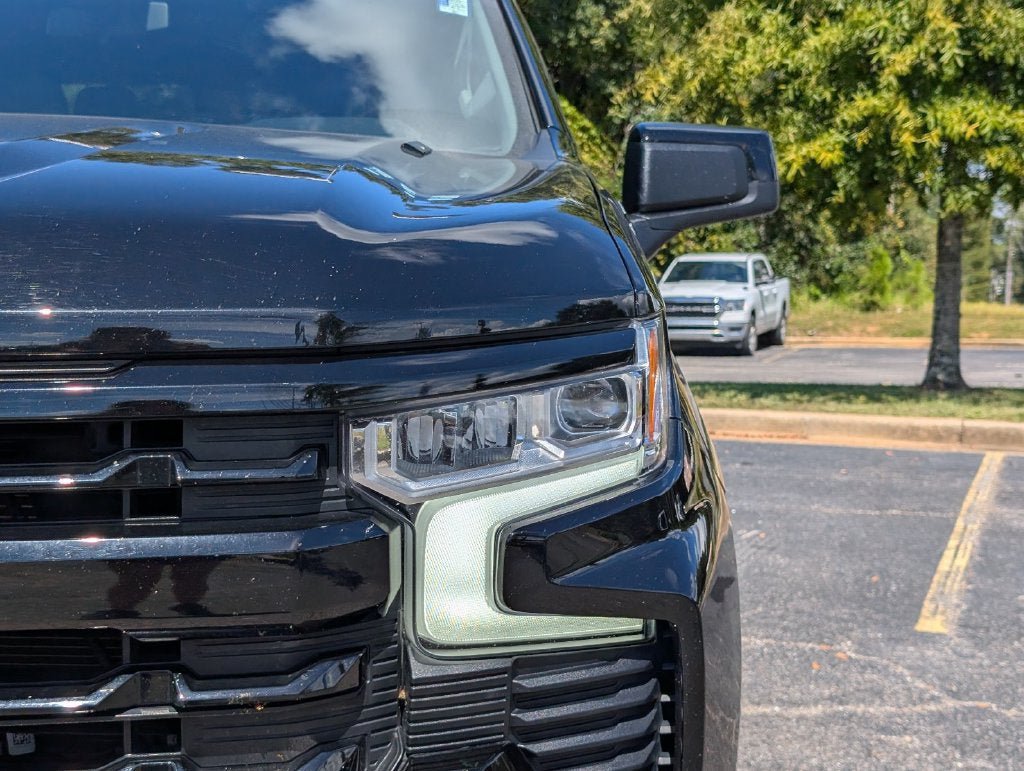 Used 2023 Chevrolet Silverado 1500 RST w/ Convenience Package II AWD/4WD image 9