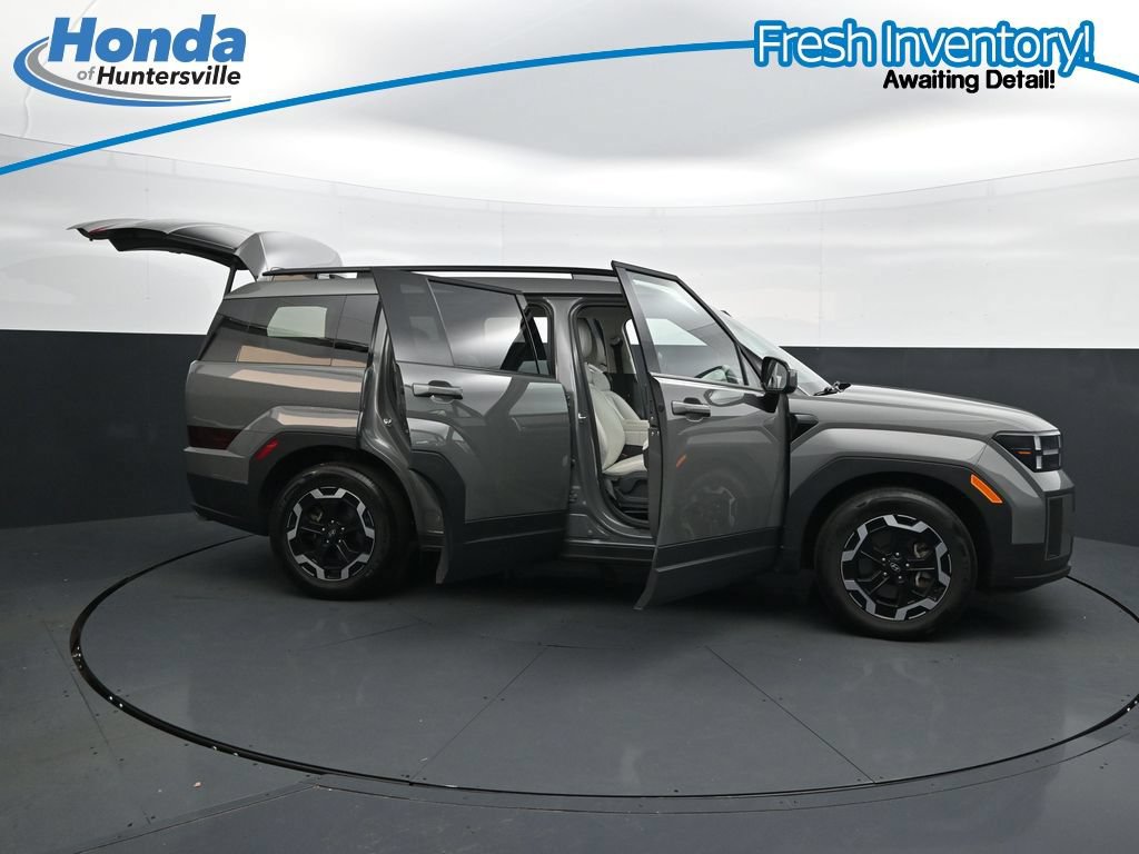 Used 2025 Hyundai Santa Fe SEL FWD image 43