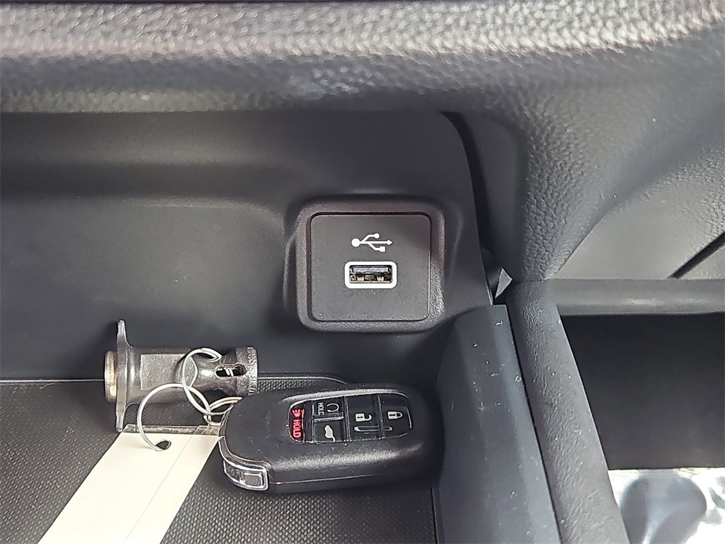 Certified 2025 Honda HR-V Sport image 10