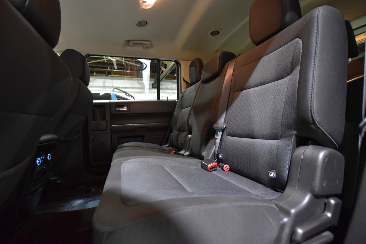 Used 2019 Ford Flex SE FWD image 29