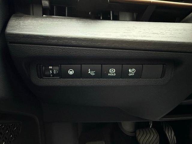 Certified 2024 Nissan Ariya FWD image 25