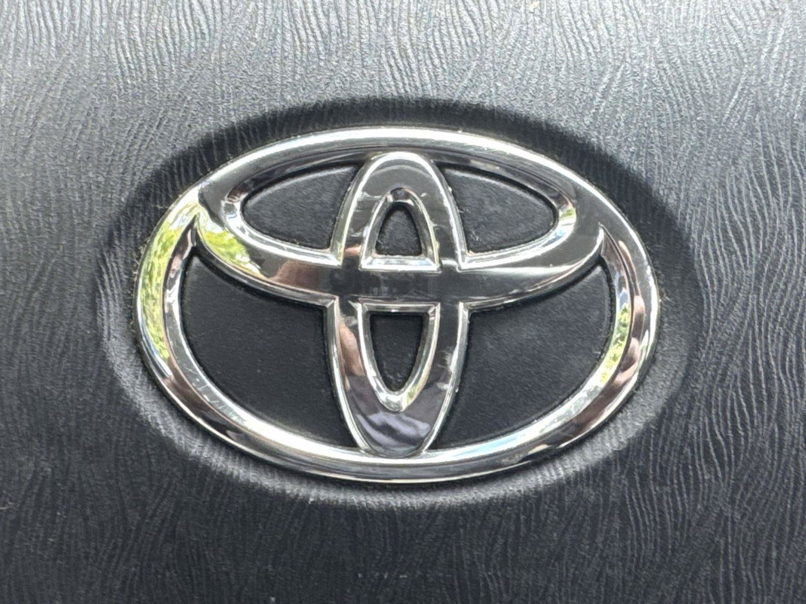 Used 2015 Toyota Prius Three FWD image 32