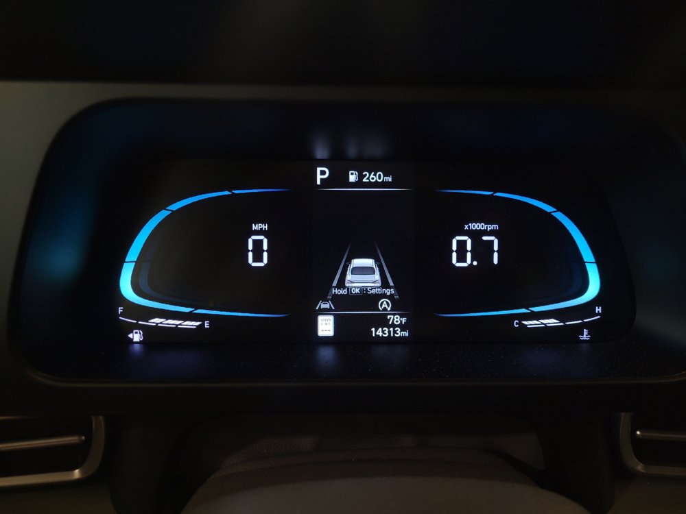 Used 2025 Hyundai Elantra SE FWD image 23