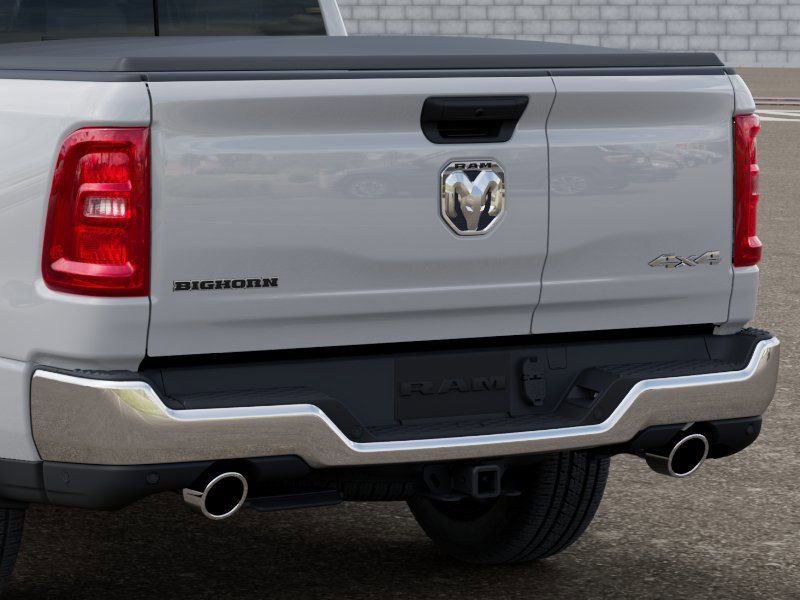 New 2026 RAM 1500 4x4 Crew Cab image 13