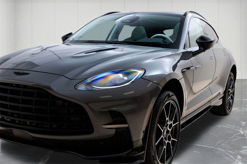 New 2025 Aston Martin DBX 707 image 4