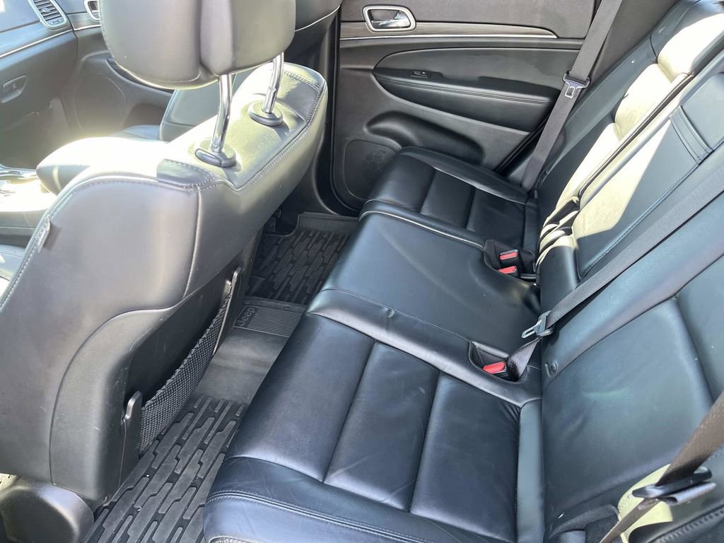 Used 2019 Jeep Grand Cherokee Limited w/ Trailer Tow Group IV image 18