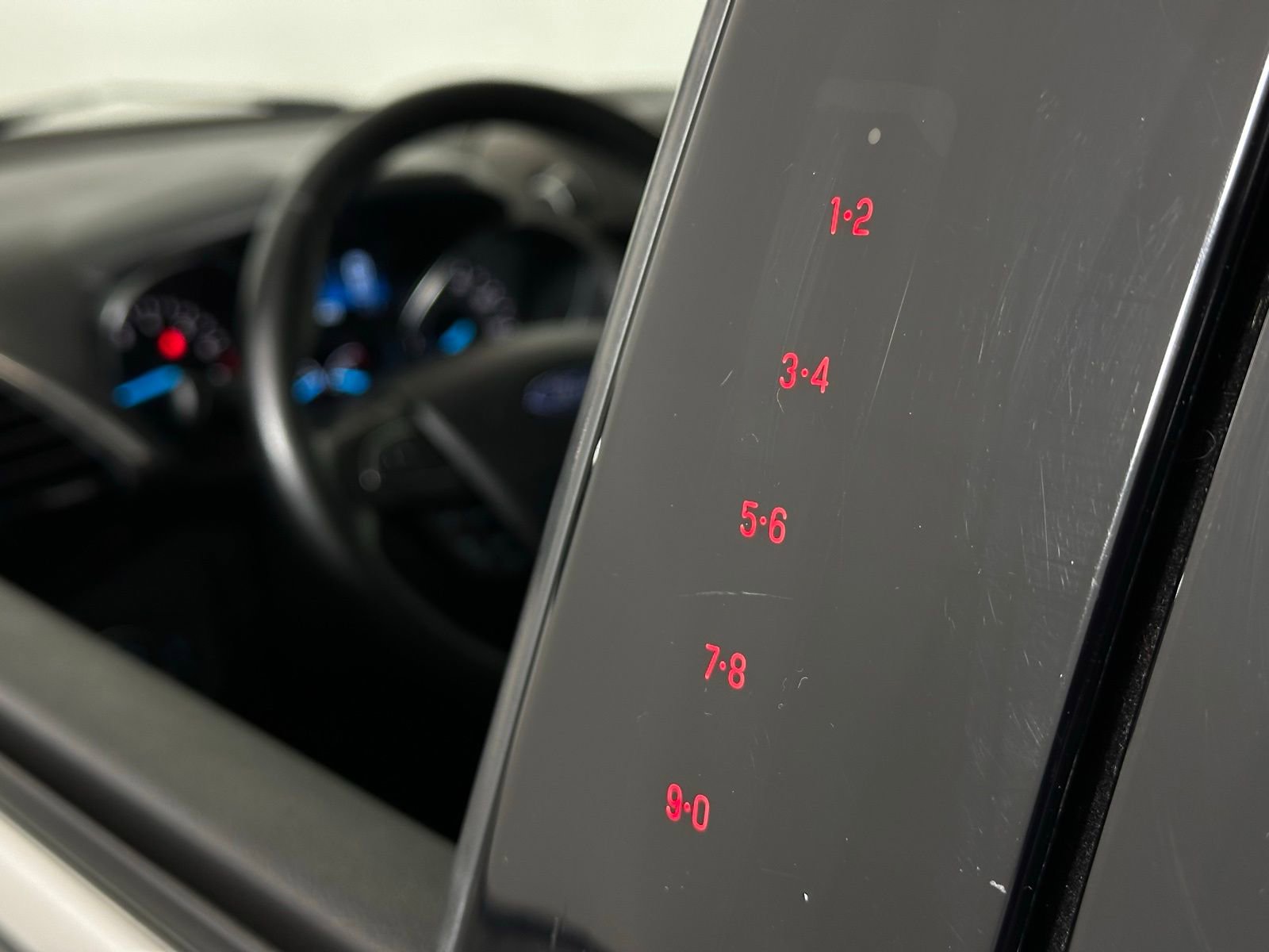 Used 2018 Ford Escape SEL image 9