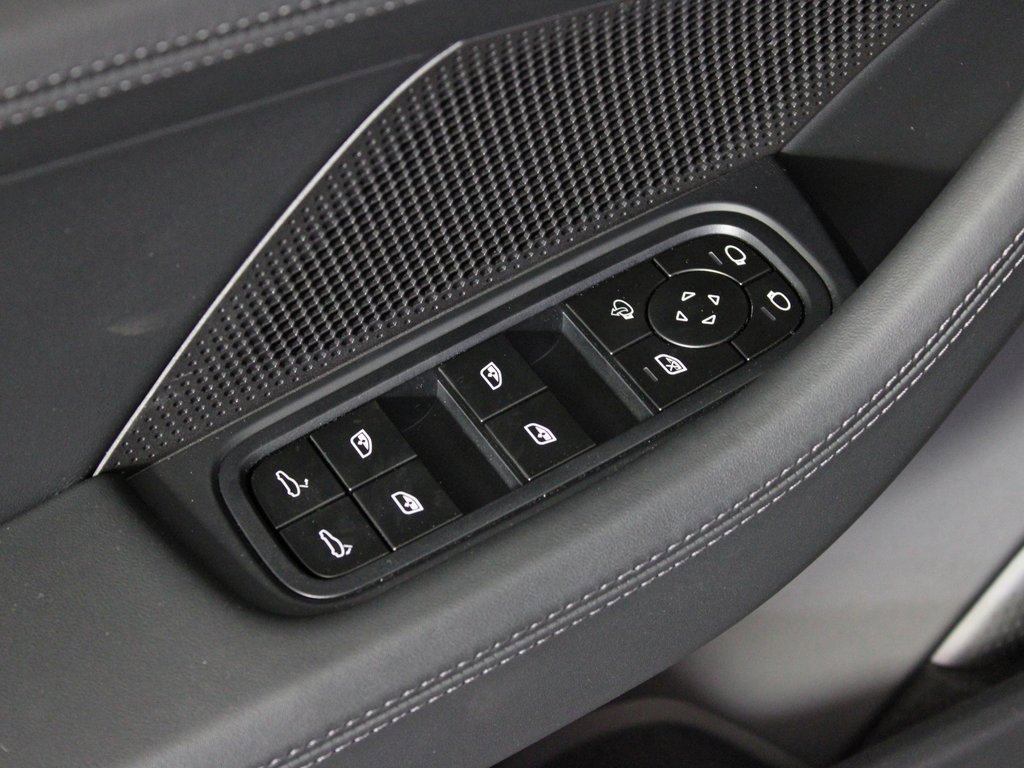 Used 2025 Porsche Panamera 4 image 16