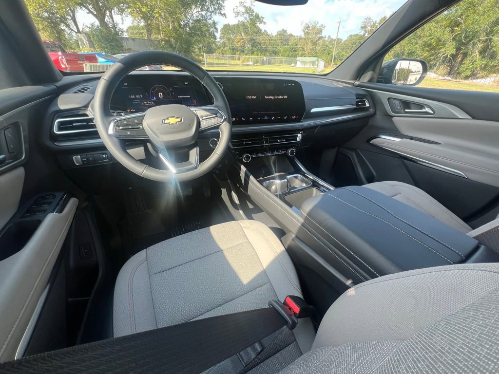 New 2026 Chevrolet Traverse LT image 9