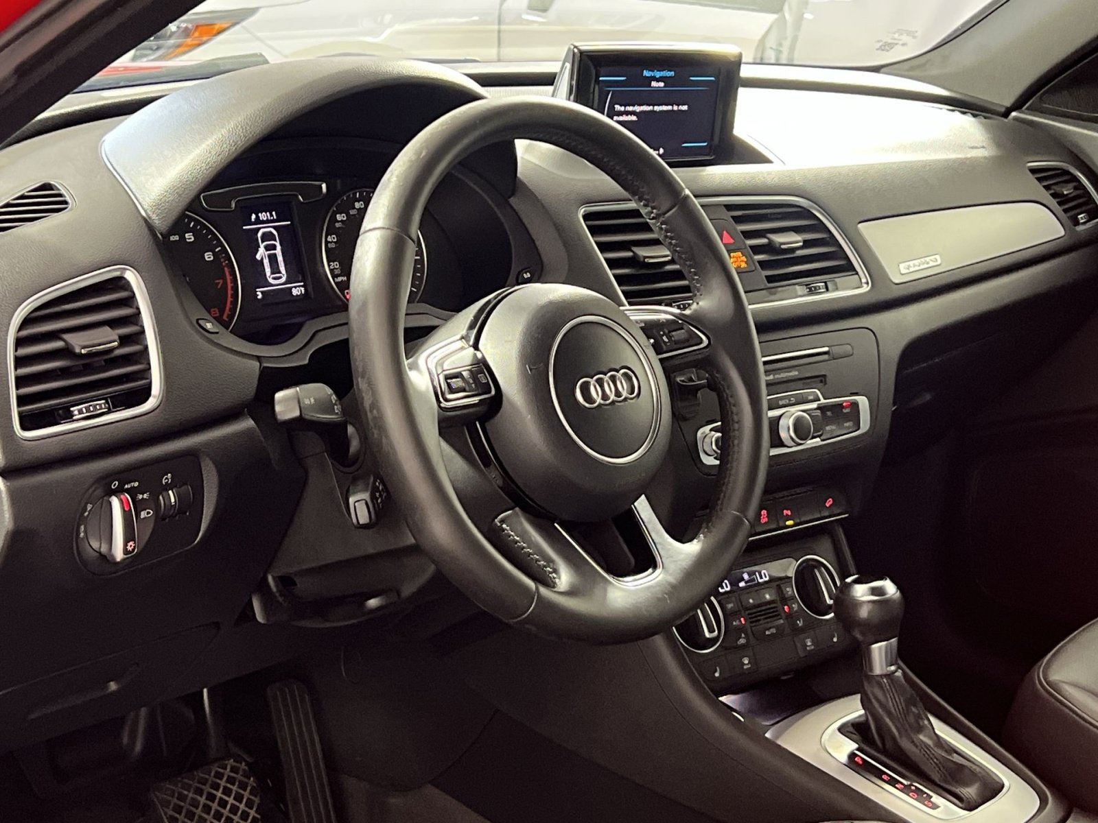Used 2017 Audi Q3 2.0T Premium w/ Convenience Package AWD/4WD image 16
