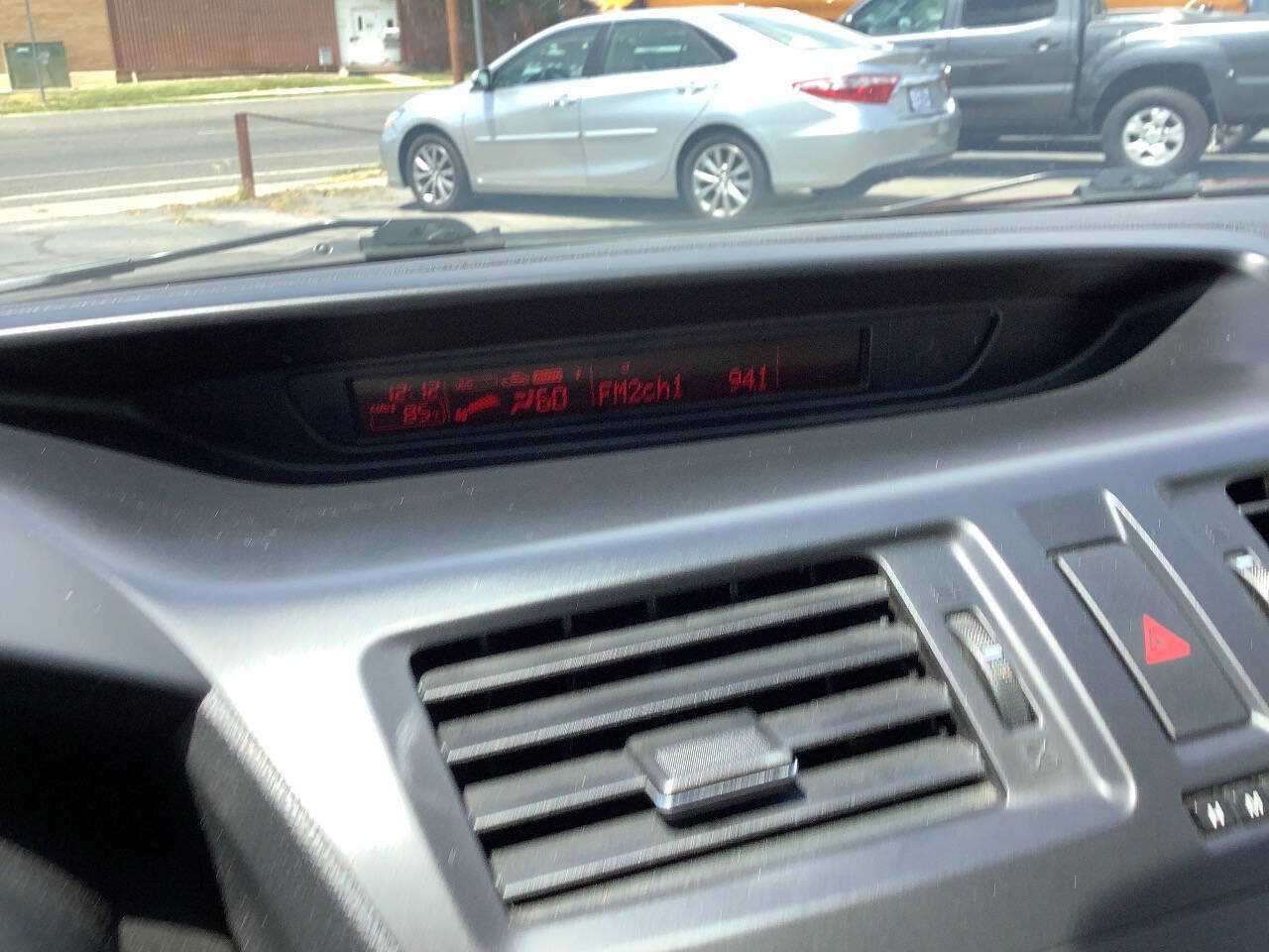Used 2012 MAZDA MAZDA5 Sport FWD image 40