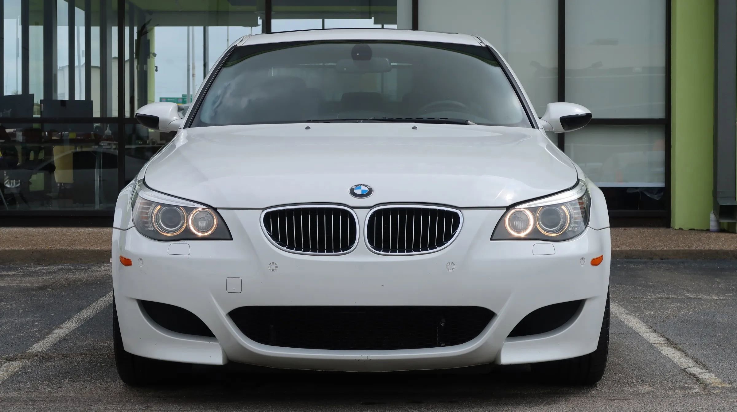 Used 2008 BMW M5 RWD image 2
