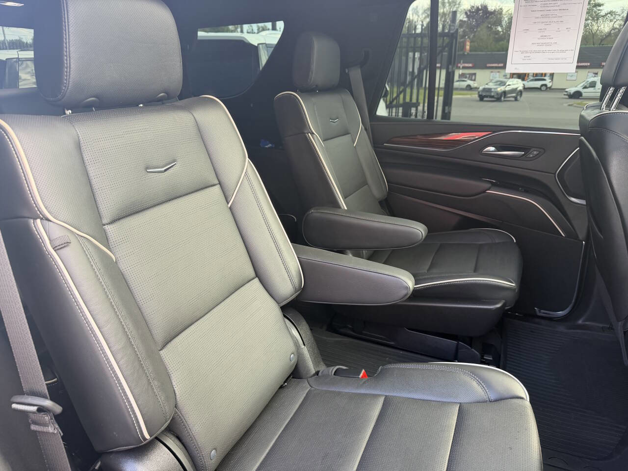 Used 2024 Cadillac Escalade Premium Luxury w/ LPO, Floor Liner Package AWD/4WD image 21