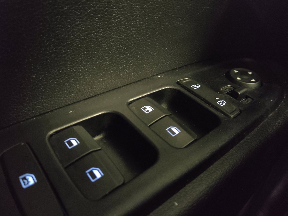 Used 2021 Hyundai Venue SE FWD image 27