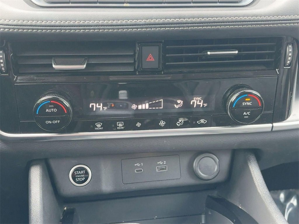 Used 2022 Nissan Rogue SV image 21