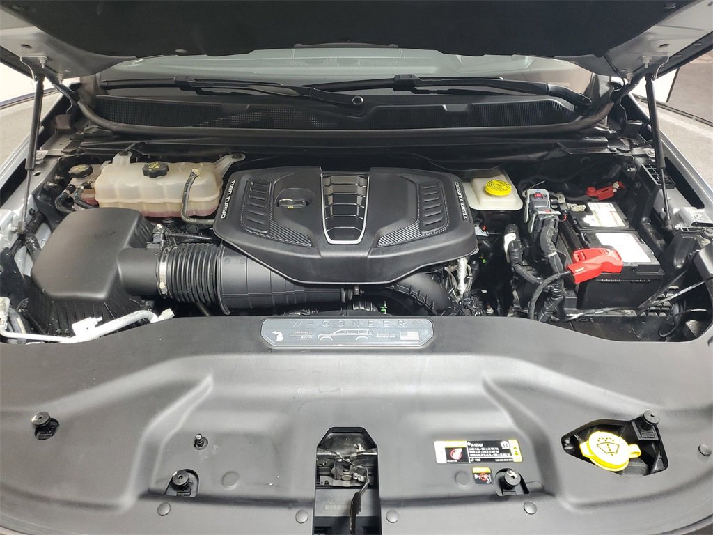 Used 2024 Jeep Grand Wagoneer L Series II w/ Quick Order Packagew 28T image 9