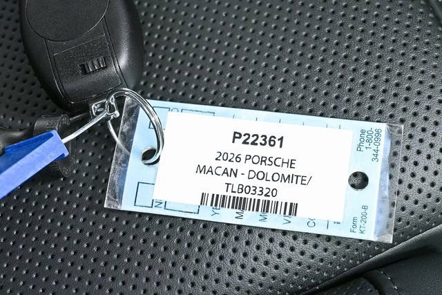 Certified 2026 Porsche Macan AWD/4WD image 39