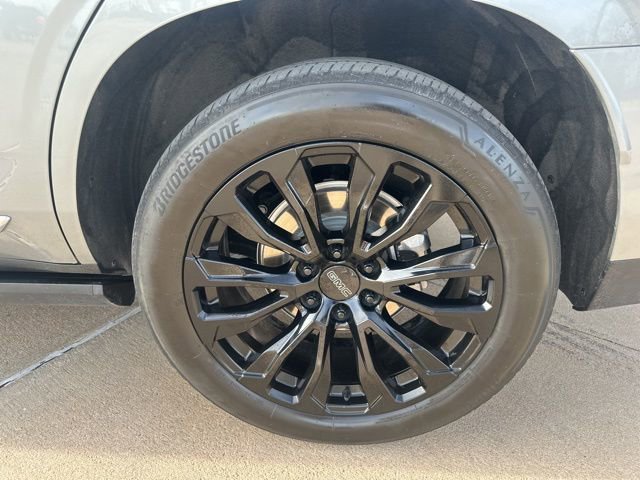 Used 2023 GMC Yukon Denali w/ Denali Reserve Package image 11