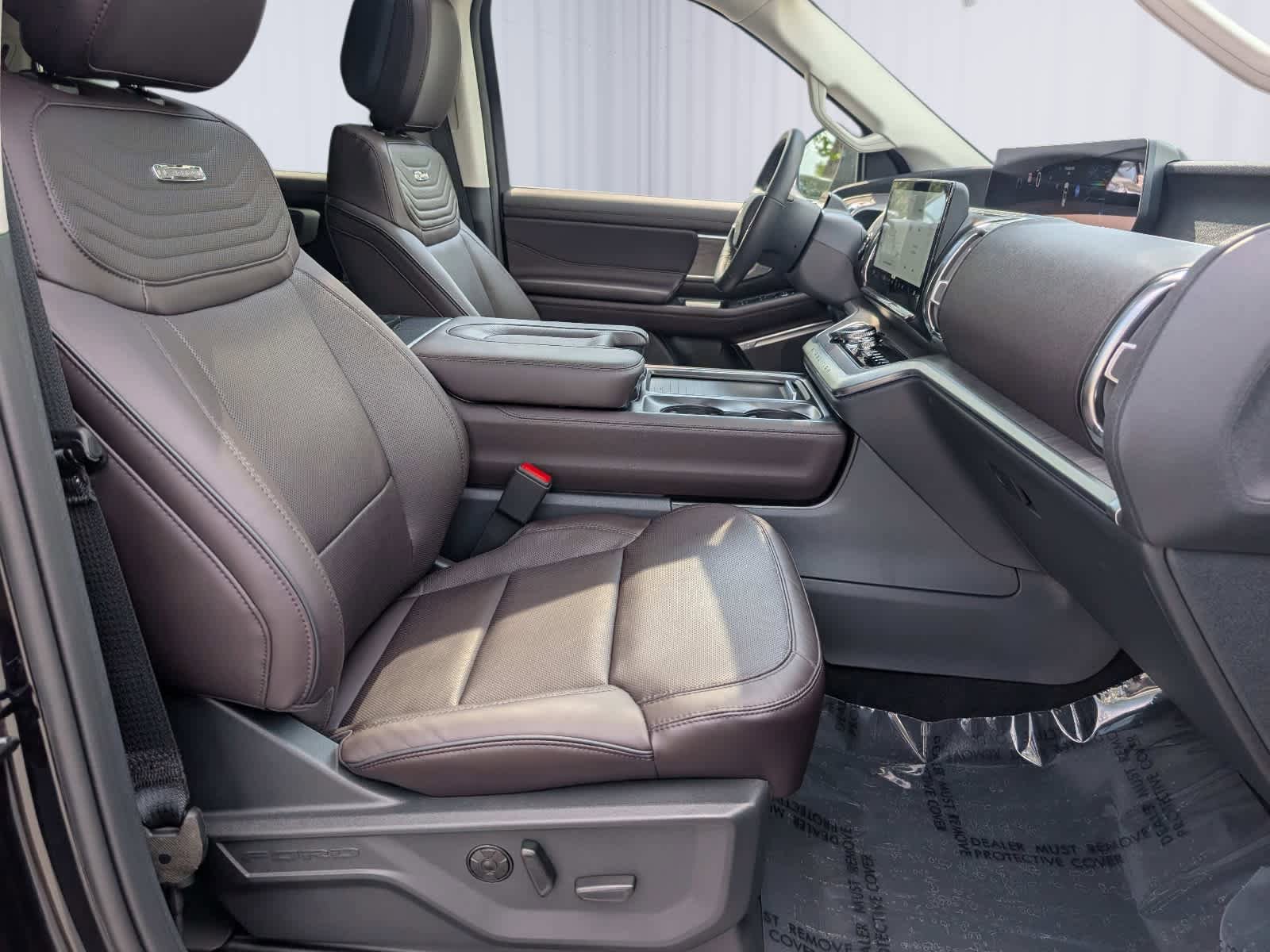 Used 2026 Ford Expedition Platinum w/ Platinum Ultimate Package AWD/4WD image 9