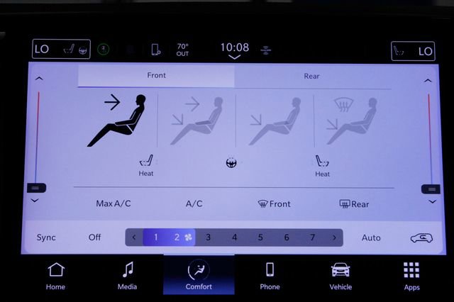 Used 2024 Chrysler Pacifica Touring-L image 35