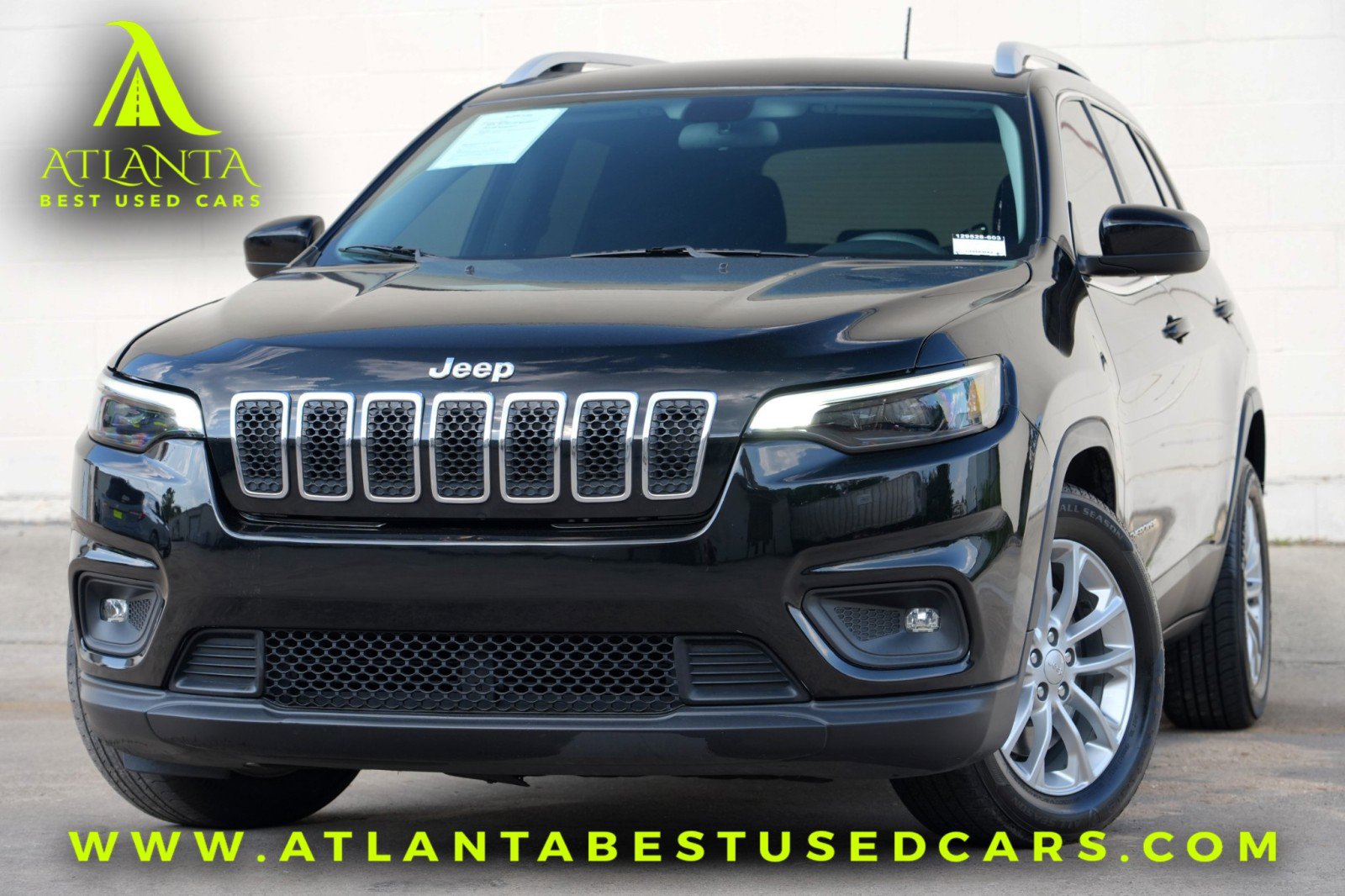 Used 2019 Jeep Cherokee Latitude w/ Popular Appearance Group FWD image 1