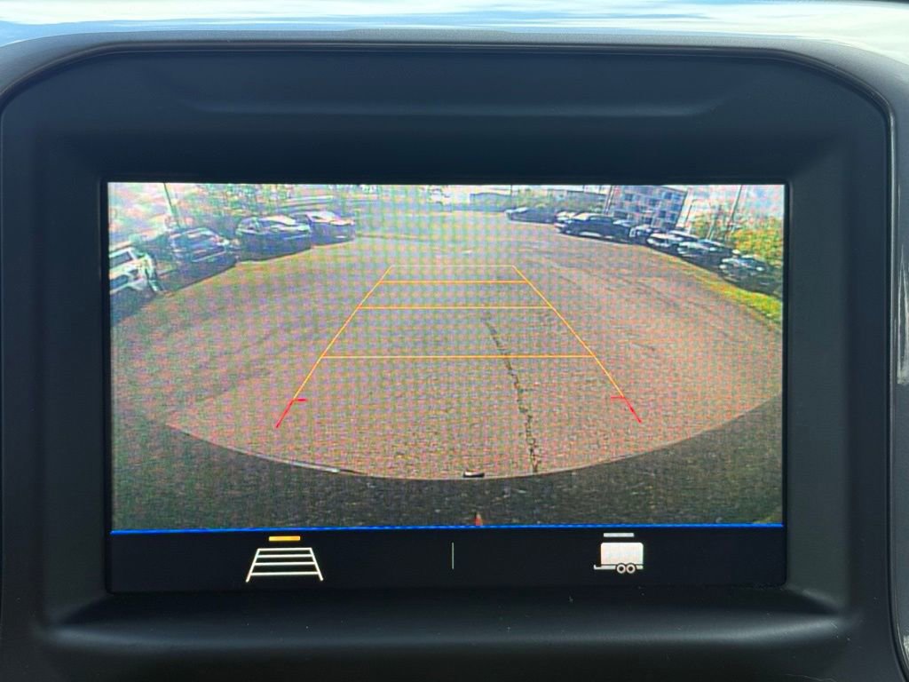 Used 2020 Chevrolet Silverado 1500 Custom w/ Custom Value Package image 11