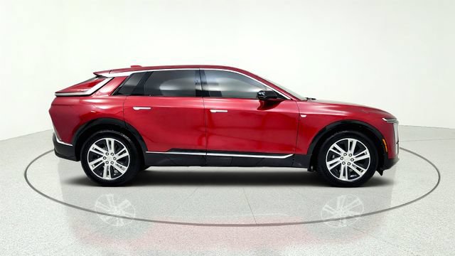 Used 2024 Cadillac Lyriq Tech w/ LPO, Floor Liner Package AWD/4WD image 10