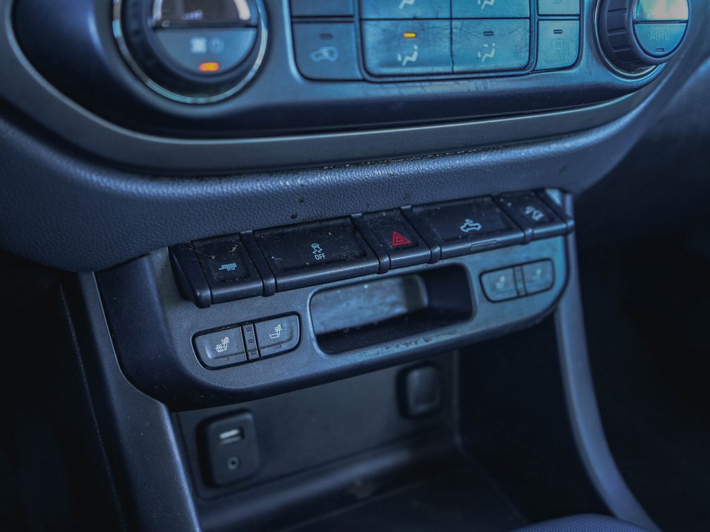 Used 2016 Chevrolet Colorado Z71 image 13