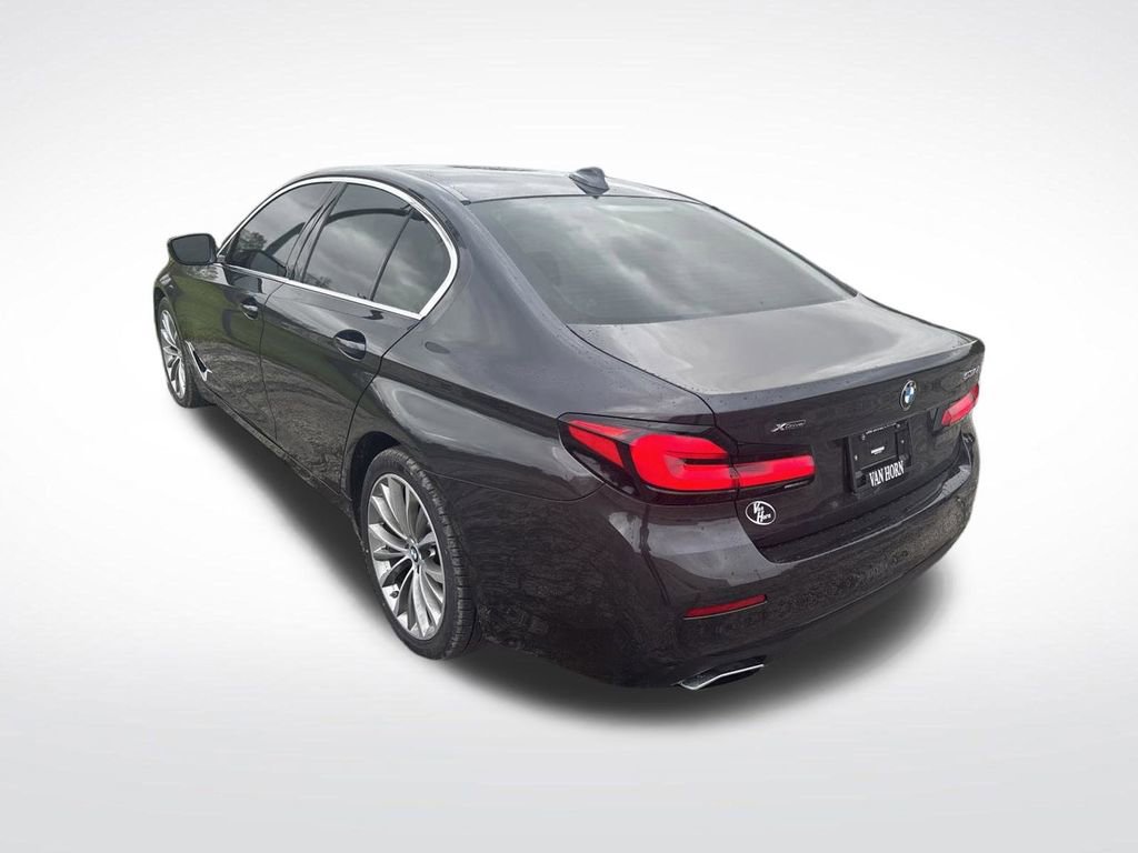 Used 2023 BMW 530i xDrive w/ Premium Package image 3