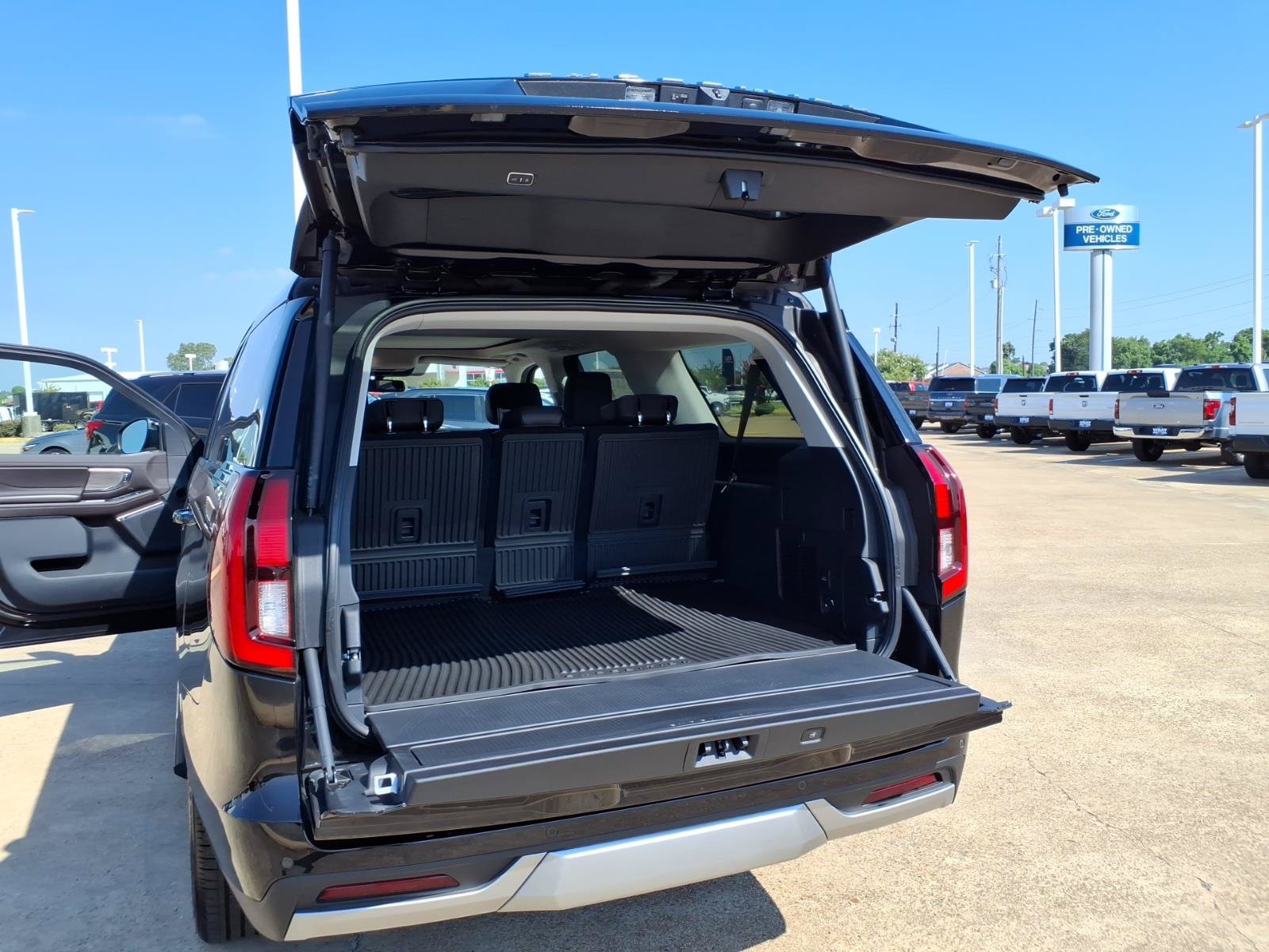 New 2026 Ford Expedition Max Platinum w/ Platinum Ultimate Package AWD/4WD image 20